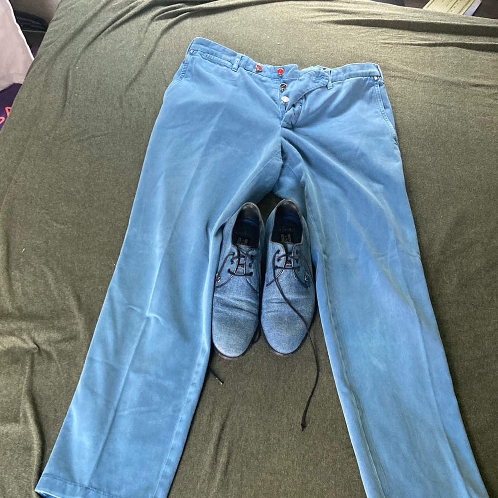 pants Kiton size 34, shoes Artioli size 42